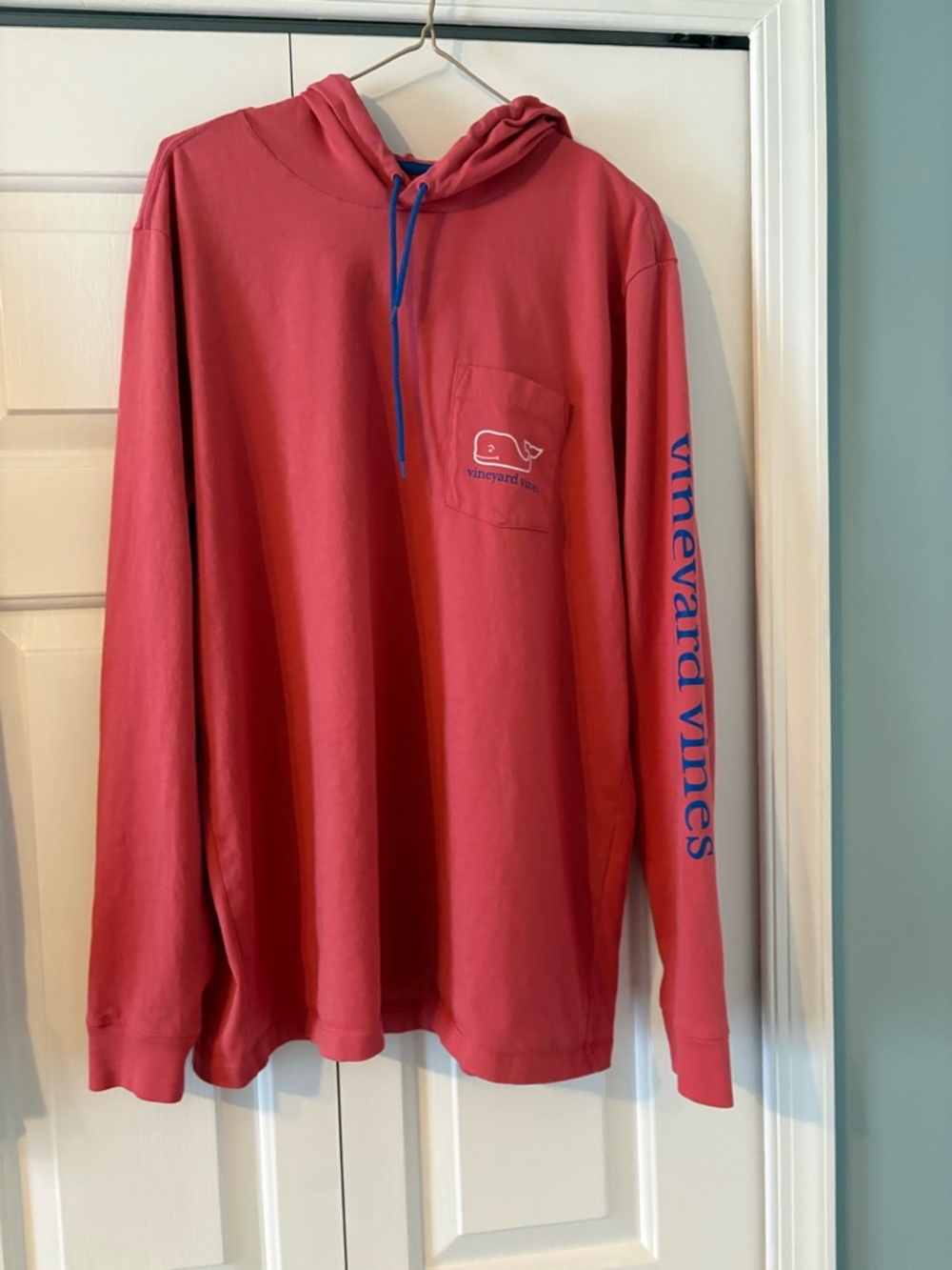 Vineyard Vines Coral Long-Sleeve Hooded Pocket Tee with Blue Logo